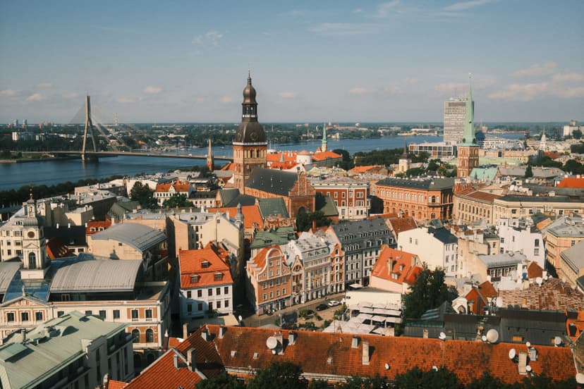 Hiring in Latvia: Minimum Wage and Employment Guide