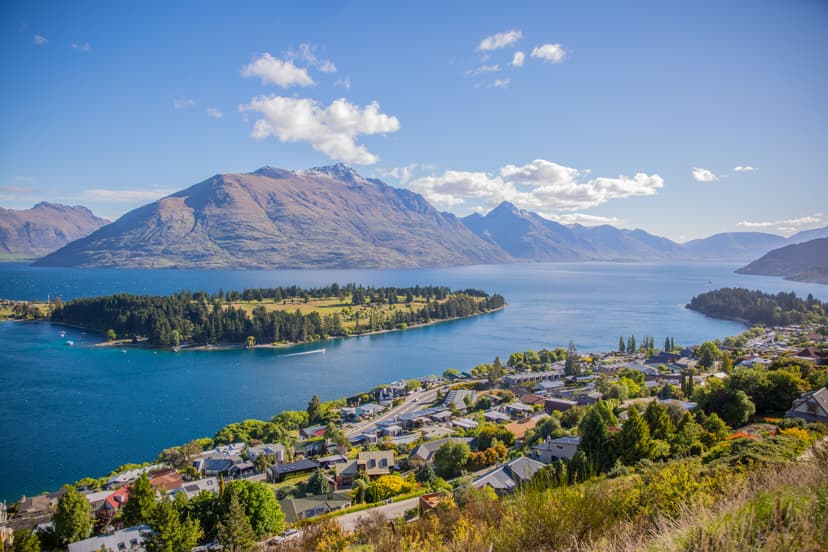 Hiring in New Zealand: Minimum Wage and Employment Guide